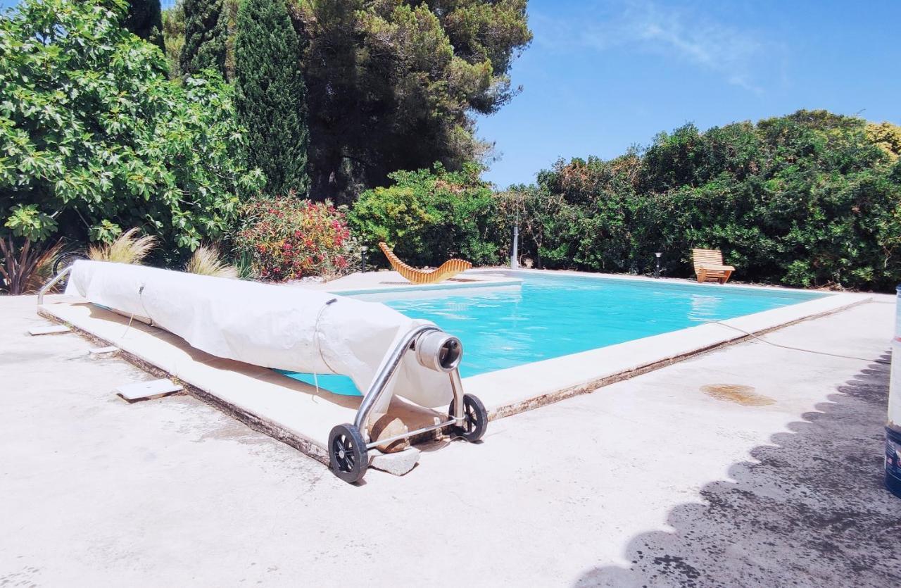 Studio Entressen: Piscine, Jeux et Pétanque Exterior photo