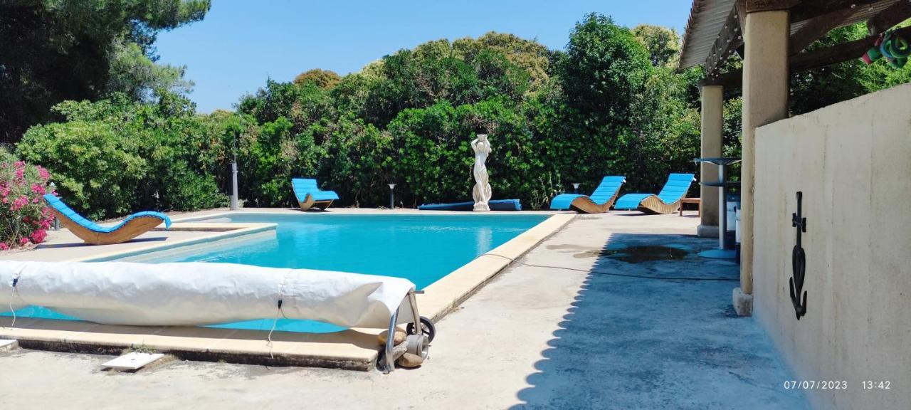 Studio Entressen: Piscine, Jeux et Pétanque Exterior photo